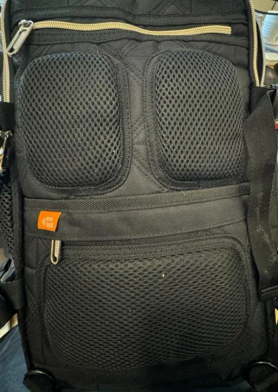 Aerolite 40x20x25 zaino nero 20L Ryanair trapuntato riciclato